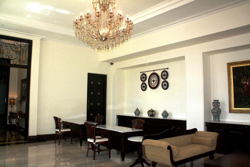Colonial Hotel Makassar